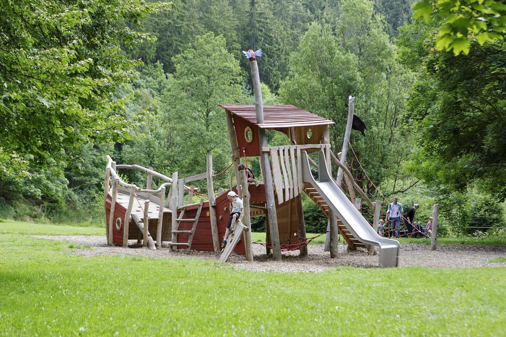Center Parcs Eifel Mosel Nuerburgring Hotel Gunderath Екстериор снимка
